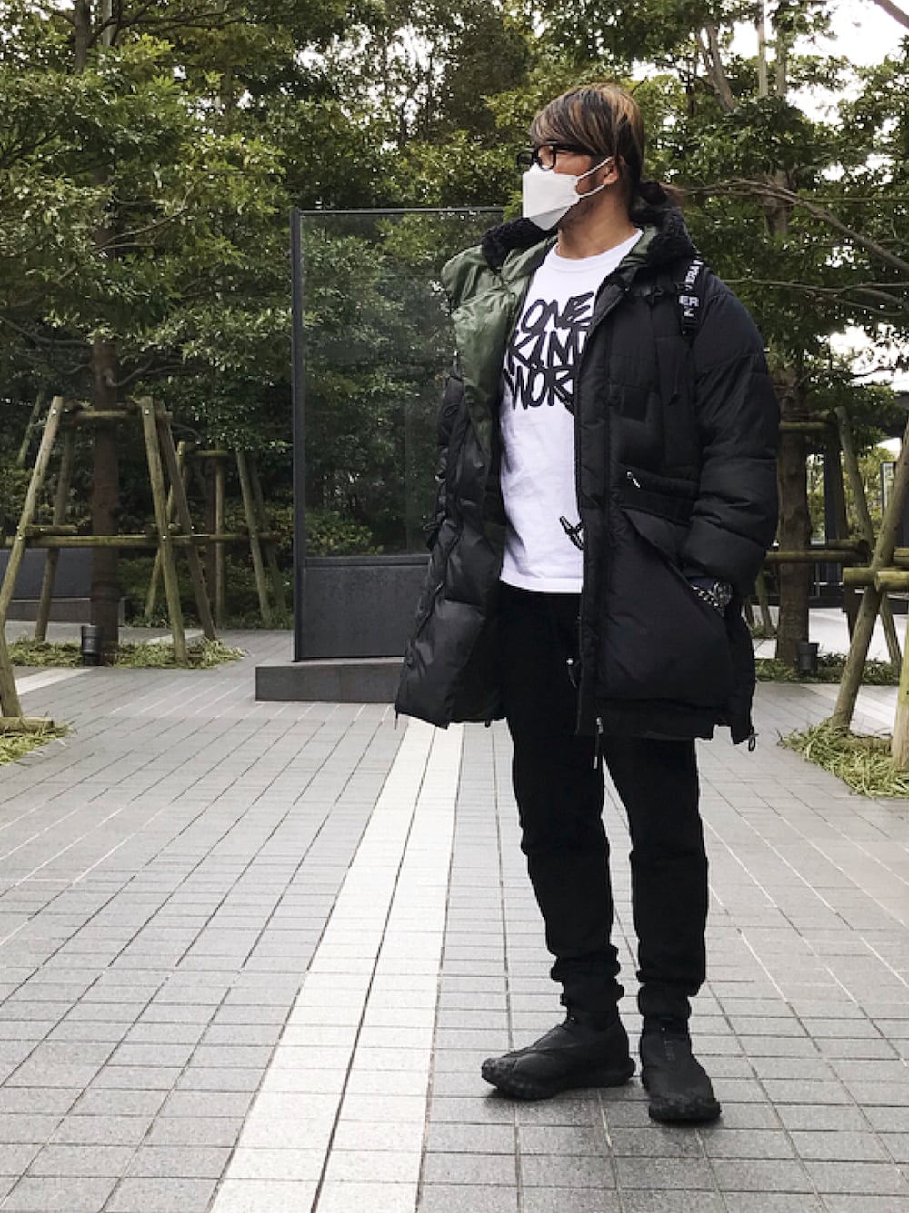 「新日本プロレス」｜「NEW ERAのアイテム（キャップ、グリーン系）」を使った、棚橋弘至さん（メンズ・181cm）の冬コーディネートの1枚目の写真