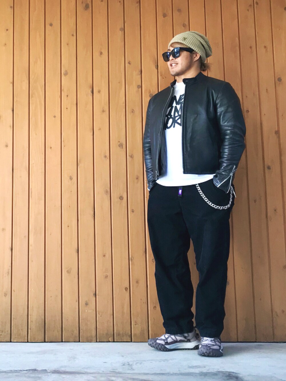 「新日本プロレス道場」｜「LOUIS VUITTONのアイテム（ニットキャップ/ビーニー、ベージュ系）」を使った、棚橋弘至さん（メンズ・181cm）の冬コーディネートの1枚目の写真