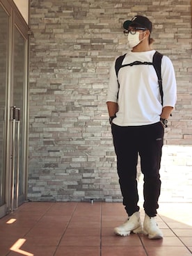 「Saturdays NYC（サタデーズ ニューヨークシティ ）のアイテム（スウェットパンツ）」を使った、棚橋弘至さん（メンズ・181cm）の秋コーディネート