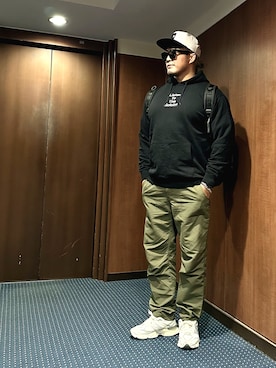 「アイテム（パーカー）」を使った、棚橋弘至さん（メンズ・181cm・40代）の春コーディネート