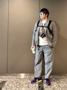 「後楽園ホールTシャツのアイテム（Tシャツ/カットソー、ホワイト系）」を使った、棚橋弘至さん（メンズ・181cm）の夏コーディネート