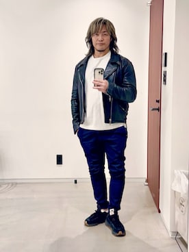 「アイテム（セットアップ）」を使った、棚橋弘至さん（メンズ・181cm）の秋コーディネート