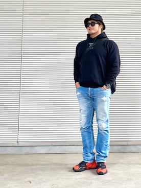 「アイテム（パーカー）」を使った、棚橋弘至さん（メンズ・181cm・40代）の春コーディネート