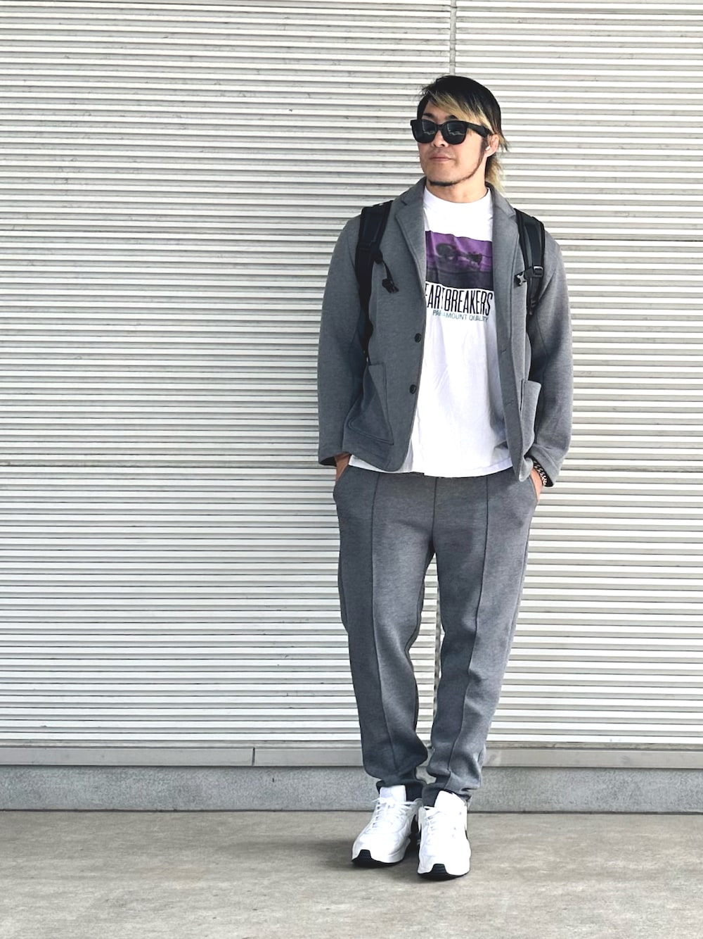 「newera×luminox」｜「BEDWIN & THE HEARTBREAKERSのアイテム（Tシャツ/カットソー、ホワイト系）」を使った、棚橋弘至さん（メンズ・181cm）の夏コーディネートの1枚目の写真
