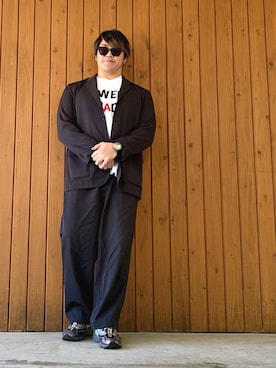「NEW ERA（ニューエラ）のアイテム（Tシャツ/カットソー、ホワイト系）」を使った、棚橋弘至さん（メンズ・181cm）の夏コーディネート