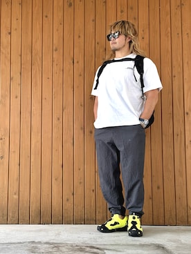 「CDG（シーディージー）のアイテム（トップス）」を使った、棚橋弘至さん（メンズ・181cm）の春コーディネート
