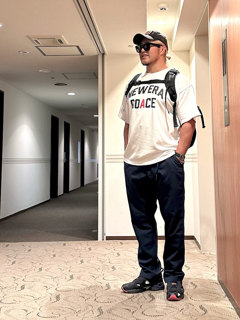 「仙台」｜「NEW ERAのアイテム（キャップ、ブラック系）」を使った、棚橋弘至さん（メンズ・181cm）の夏コーディネートの1枚目の写真