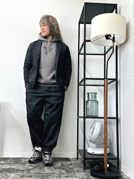 「アイテム（セットアップ）」を使った、棚橋弘至さん（メンズ・181cm）の秋コーディネート