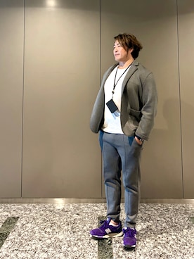 「アイテム（セットアップ）」を使った、棚橋弘至さん（メンズ・181cm）の春コーディネート