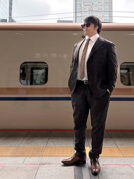 「アイテム（バックパック/リュック）」を使った、棚橋弘至さん（メンズ・181cm）の秋コーディネート