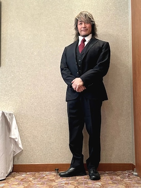 「アイテム（ネクタイ）」を使った、棚橋弘至さん（メンズ・181cm）の秋コーディネート