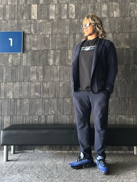 「アイテム（ジャケット/アウター、ブルー系）」を使った、棚橋弘至さん（メンズ・181cm）の冬コーディネート