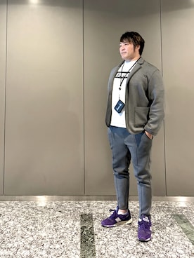 「EDWIN（エドウィン）のアイテム（Tシャツ/カットソー、ホワイト系）」を使った、棚橋弘至さん（メンズ・181cm）の夏コーディネート