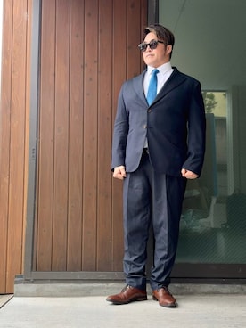 「HERMES（エルメス）のアイテム（ネクタイ、ブルー系）」を使った、棚橋弘至さん（メンズ・181cm）の夏コーディネート