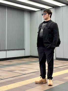 「後楽園ホールTシャツのアイテム（Tシャツ/カットソー、ブラック系）」を使った、棚橋弘至さん（メンズ・181cm）の夏コーディネート