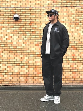 「NEW ERA（ニューエラ）のアイテム（ジャケット/アウター）」を使った、棚橋弘至さん（メンズ・181cm）の冬コーディネート