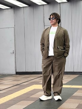 「THE NORTH FACE（ザノースフェイス）のアイテム」を使った、棚橋弘至さん（メンズ・181cm）の春コーディネート