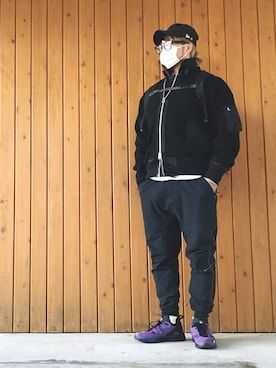 「and wander（アンドワンダー）のアイテム（バッグ）」を使った、棚橋弘至さん（メンズ・181cm）の秋コーディネート