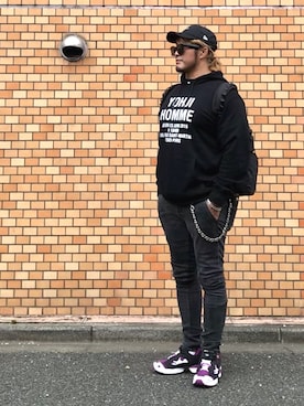 「アイテム（パーカー）」を使った、棚橋弘至さん（メンズ・181cm・40代）の春コーディネート