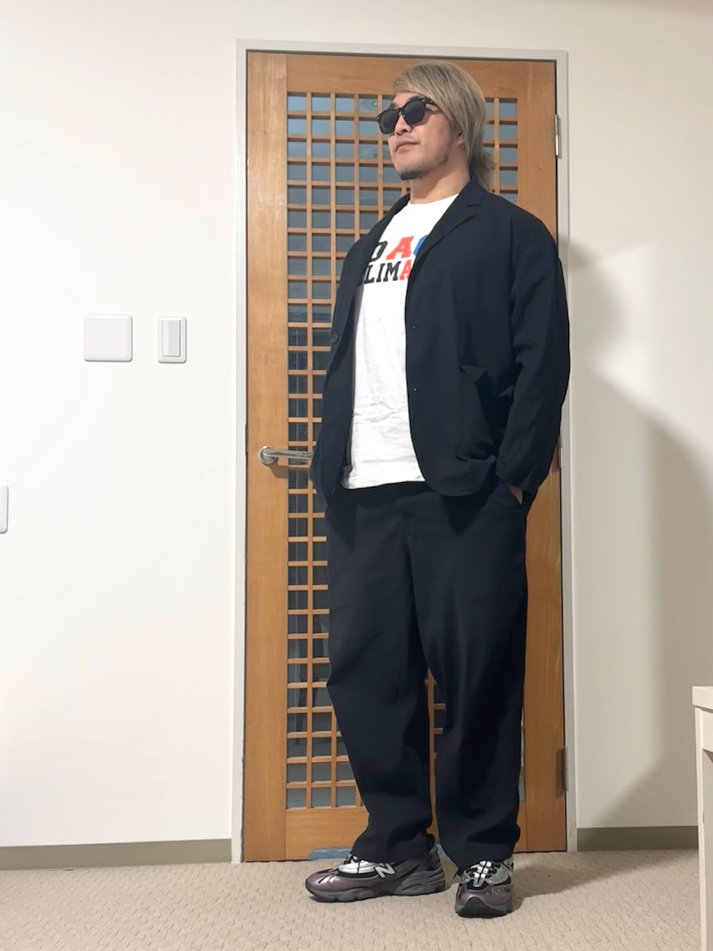 NEW ERAのセットアップ（ブラック系）を使った人気ファッション