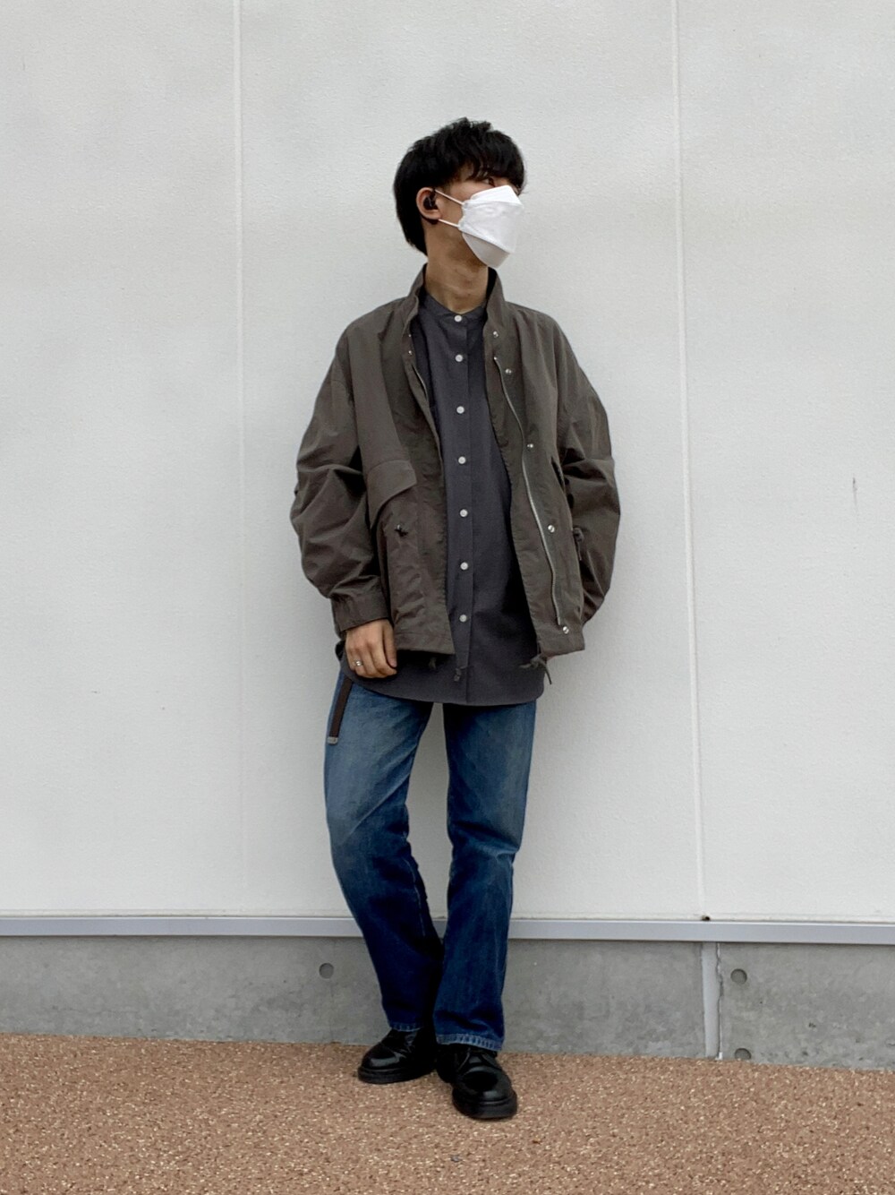 「秋コーデ、シャツスタイル、古着MIX、秋服準備はじめました、ミリタリー、デニム、プチプラ、きれいめカジュアル、UNIQLO U、GU、革靴、スタンドカラーシャツ、ブルゾン」｜「Dr. MartensのDr.Martens / ドクターマーチン 1461 3EYE GIBSON SHOE 3ホール ギブソン シューズ（ドレスシューズ、ブラック系）」を使った、ryoseiさん（メンズ・172cm）の秋コーディネートの1枚目の写真