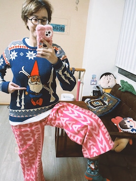 「MARC JACOBS（マークジェイコブス）のアイテム（パンツ）」を使った、Eva     Wangさん（レディース・170cm）の冬コーディネート