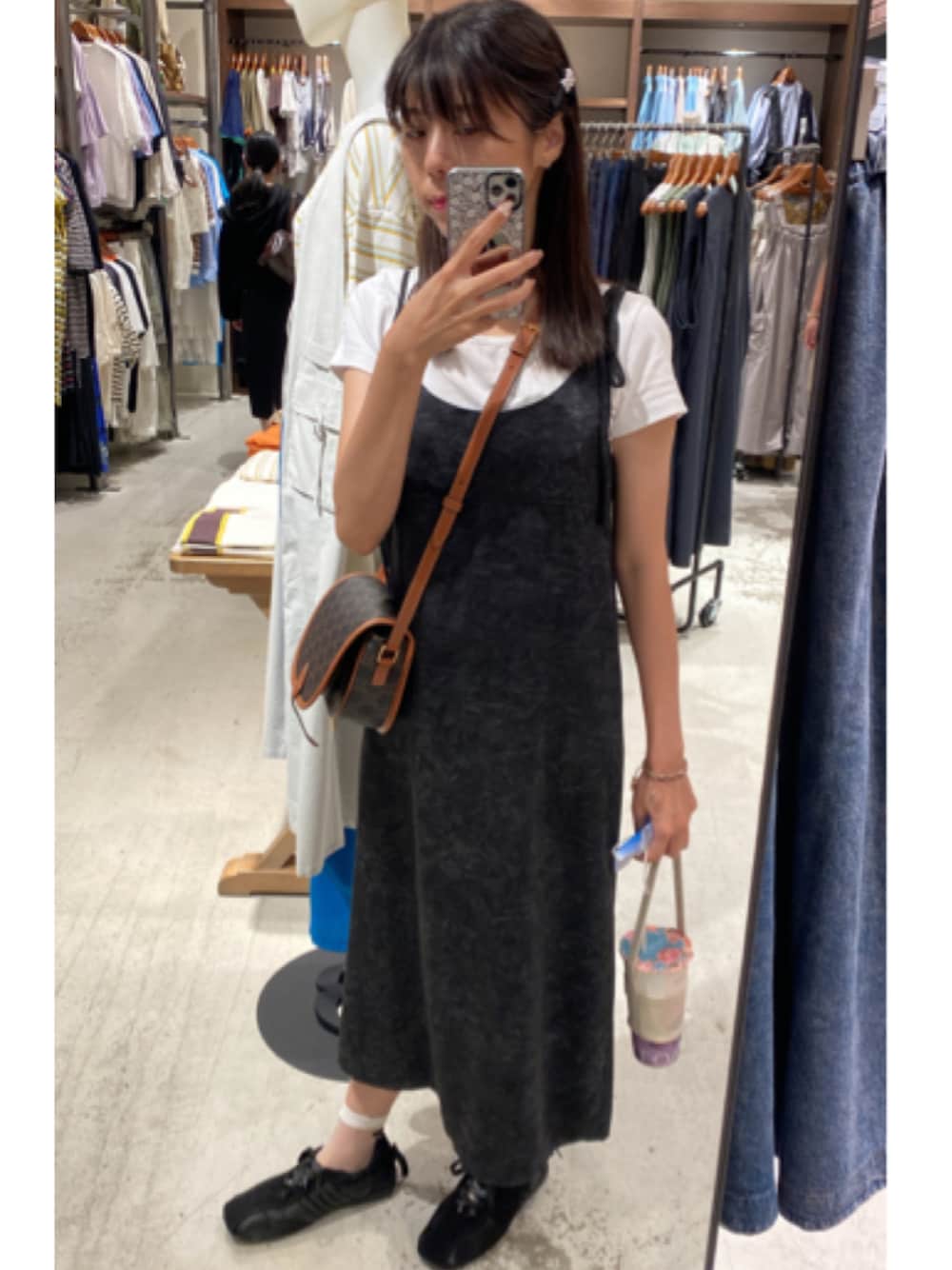 「ribbon、リボン」｜「khihoのアイテム（バレエシューズ、ブラック系）」を使った、李イセンさん（レディース・160cm）の夏コーディネートの1枚目の写真