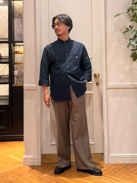 「DRESSTERIOR（ドレステリア）のオーガニックコットン ストレッチバンドカラーシャツ（シャツ/ブラウス、ブルー系）」を使った、tsuruta.dressteriorさん（メンズ・164cm）の夏コーディネート
