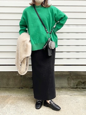 「select MOCA（セレクトモカ）の柔らかく履きやすいフェイクレザーゴールドビット付きローファー（ローファー）」を使った、moyooonnさん（レディース・152cm）の冬コーディネート