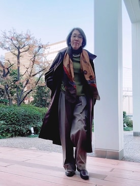「アイテム（ステンカラーコート）」を使った、Noriko Kurokawaさん（レディース・164cm）の冬コーディネート