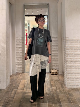「JEANASIS（ジーナシス）のPlayfulカラーグラフィックプリントTEE/1043150（Tシャツ/カットソー、グレー系）」を使った、つーさんさん（レディース）の夏コーディネート