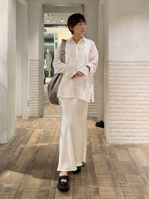 【cedar child】【C.L】サテンマキシスカート C.L】サテンマキシスカートを使った人気ファッションコーディネート - WEAR
