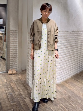 「JEANASIS（ジーナシス）のアイテム（ブルゾン）」を使った、つーさんさん（レディース・164cm）の春コーディネート