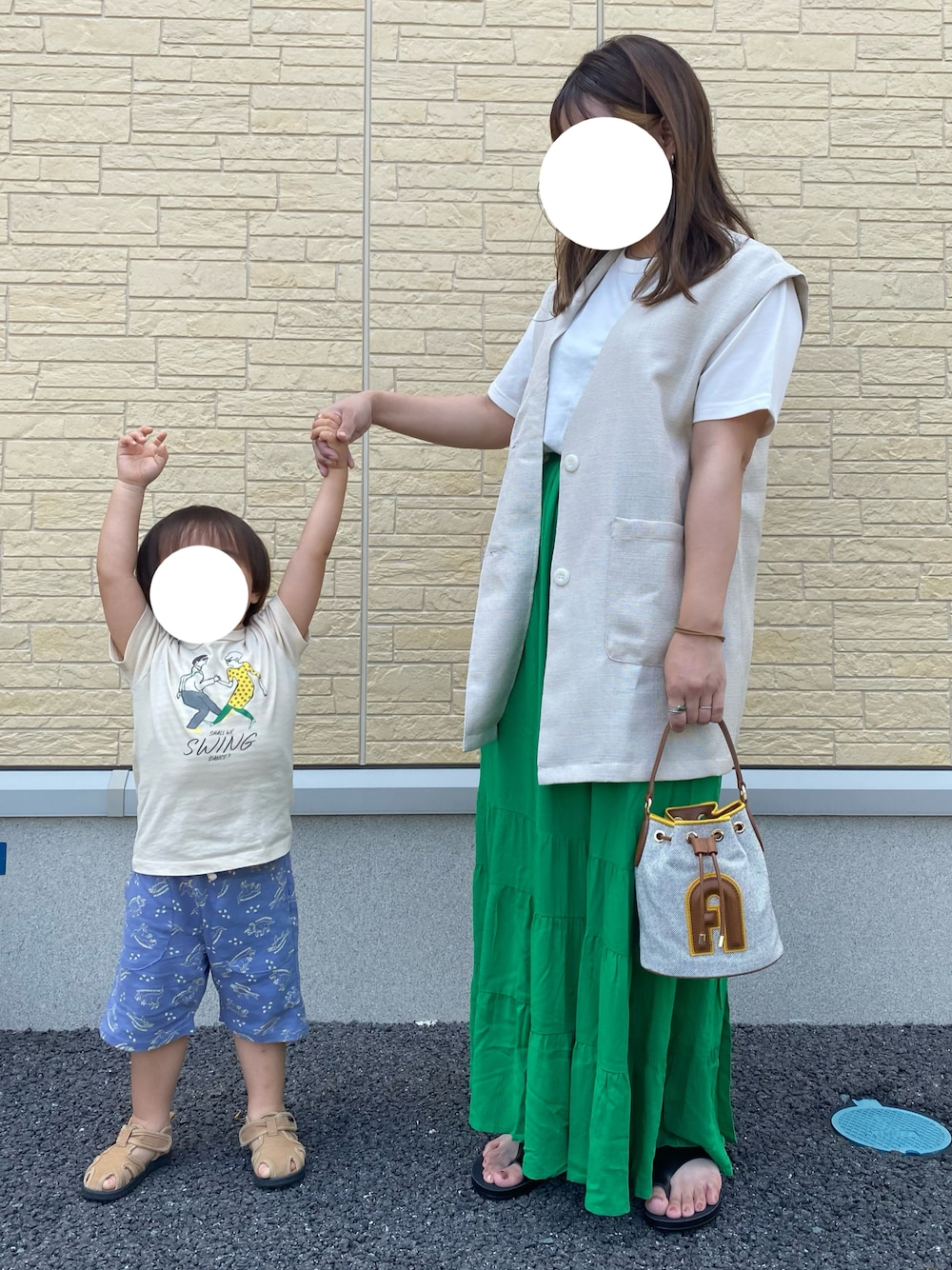 「夏、ラクチンコーデ、オトナ女子、ゆるコーデ、低身長コーデ、ロングスカート、グリーン、ママファッション、ティアードスカート、ぽっちゃり」｜「Samansa Mos2 blueのリネンライクジレ（ベスト、ベージュ系）」を使った、me.さん（レディース・154cm）の夏コーディネートの1枚目の写真