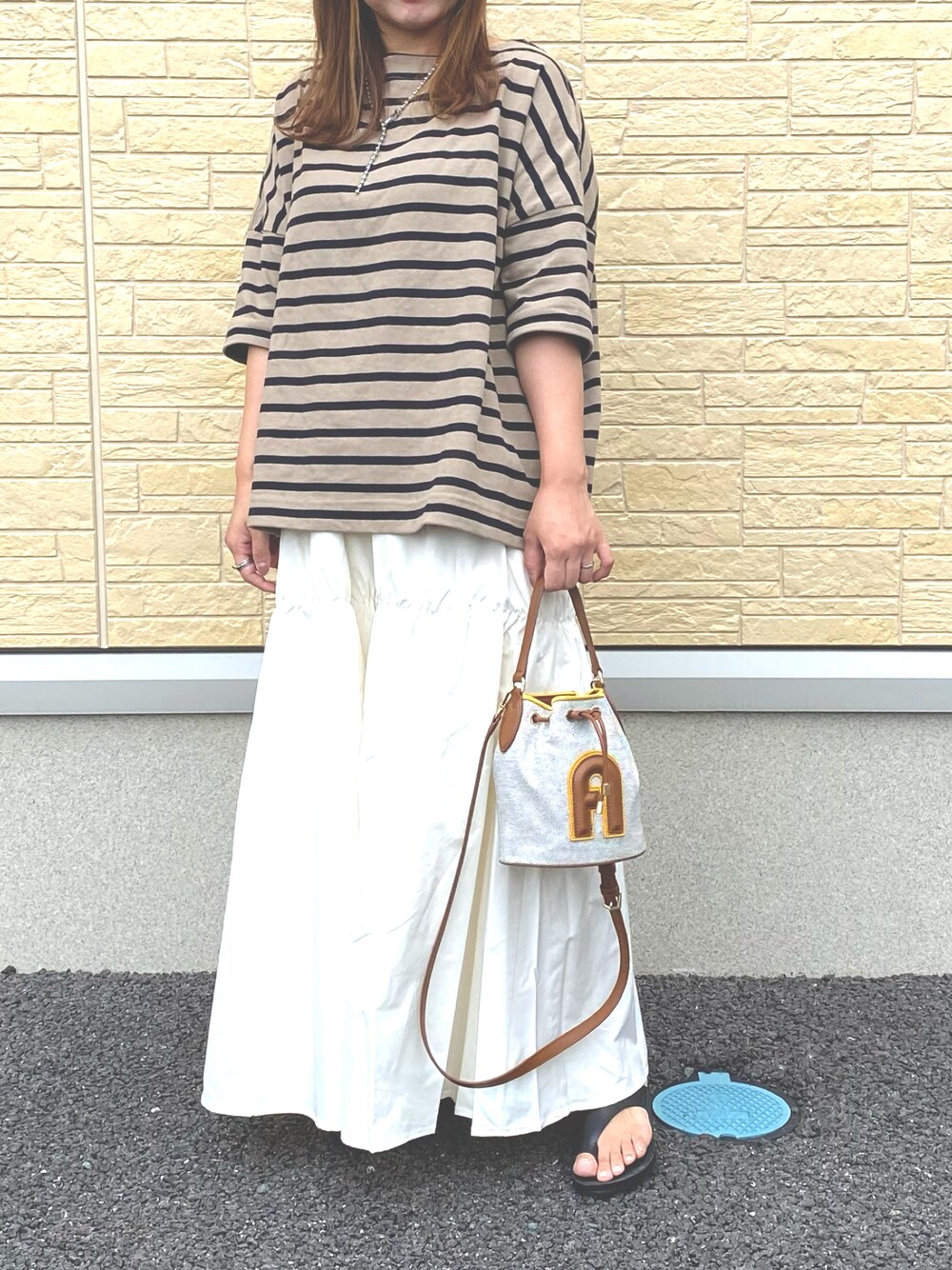 「今日のコーデ、大人かわいい、カジュアルコーデ、ギャザースカート、ボーダー、スカートコーデ、ぽっちゃり」｜「FREAK'S STOREの▽【WEB限定】ボートネックバスクボーダー半袖Tシャツ（Tシャツ/カットソー、ベージュ系）」を使った、me.さん（レディース・154cm）の夏コーディネートの1枚目の写真