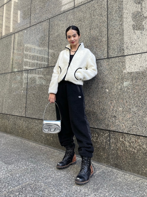 DIESEL カウレザーショルダーバッグ レディース カウレザー ショルダーバッグ（ショルダーバッグ）｜DIESEL