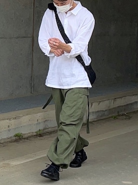 「SHINYAKOZUKA（シンヤコヅカ）のアイテム（バッグ）」を使った、レンさん（メンズ・176cm）の夏コーディネート