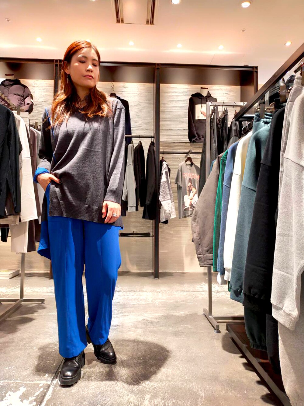 UJOH（ウジョー）の「Ujoh（ウジョ―）アシンメトリーニット（ニット