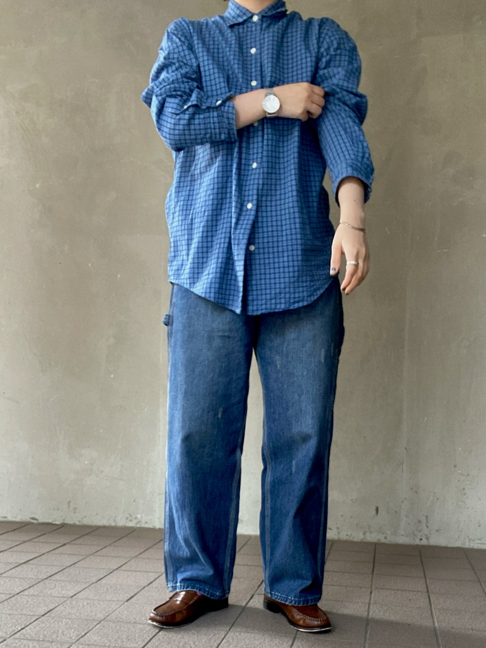 「ootd、休日スタイル、今日のコーデ、春コーデ、シャツスタイル、オトナカワイイ、着回しコーデ、カジュアルコーデ、チェックシャツ、デニムパンツ、ローファー、おしゃれさんと繋がりたい、いいね、save、フォローお願いします🤑」｜「THE SHINZONEのTHE SHINZONE/シンゾーン　チェック ペックシャツ　CHECKERED PECK SHIRT　24AMSBL10（シャツ/ブラウス、ブルー系）」を使った、温流さん（レディース・160cm）の春コーディネートの1枚目の写真