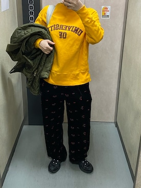 「Sanca（サンカ）のSanca | コットン吊り裏毛 カレッジスウェット WOMEN（スウェット、ゴールド系）」を使った、温流さん（レディース・160cm）の春コーディネート