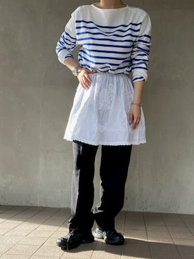 「アイテム（スラックス）」を使った、温流さん（レディース・160cm・20代）の夏コーディネート