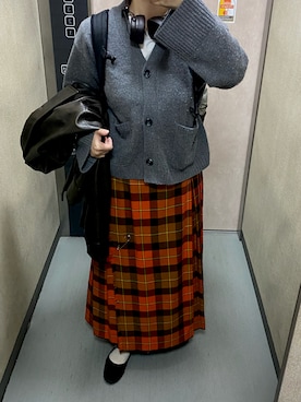 「O'NEIL of DUBLIN（オニールオブダブリン）のアイテム（スカート）」を使った、温流さん（レディース・160cm）の秋コーディネート