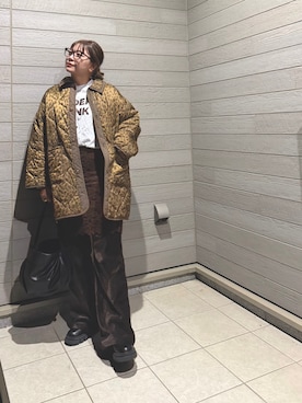 「アイテム（ミリタリージャケット）」を使った、makikiさん（レディース・158cm）の秋コーディネート