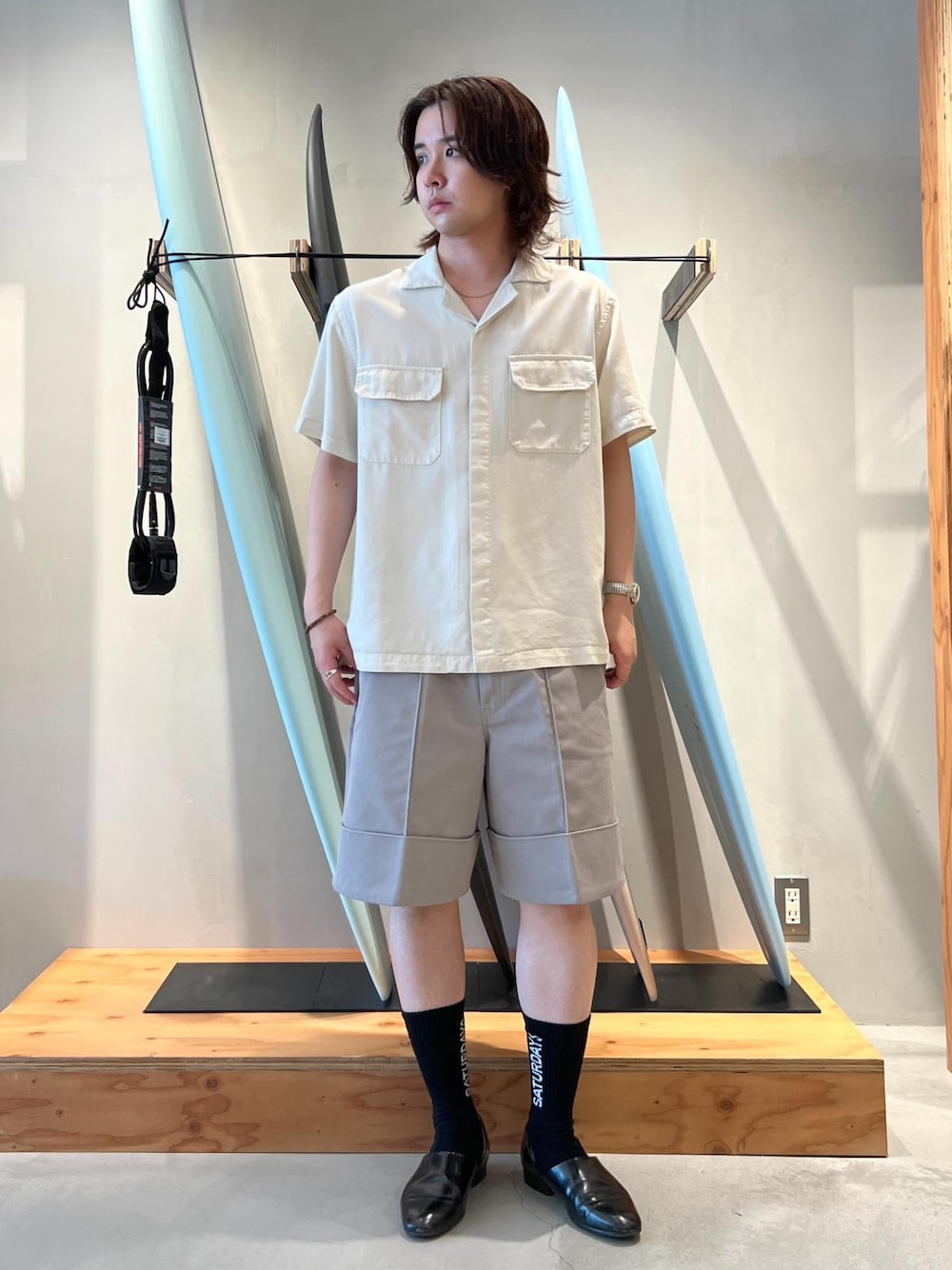 「シャツ、オープンカラーシャツ、開襟シャツ、ディッキーズ、Dickies、別注、ディッキーズコラボ、京都、Saturdays NYC、初春コーデ、春コーデ、初夏コーデ、夏コーデ、デートコーデ、お出かけコーデ」｜「Saturdays NYCのLOGO SOCK（ソックス/靴下、ブラック系）」を使った、kippeiさん（メンズ・170cm）の春コーディネートの1枚目の写真