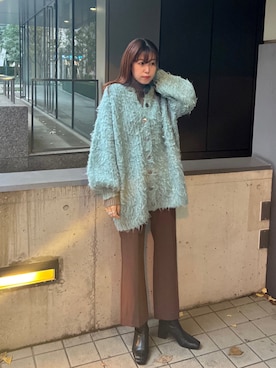 「LOWRYS FARM（ローリーズファーム）のＤＲＹカラーフレアパンツ　941232（その他パンツ）」を使った、yukiさん（レディース・156cm）の冬コーディネート