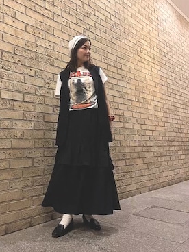 「アイテム（レインシューズ）」を使った、玲央さん（レディース・160cm）の秋コーディネート