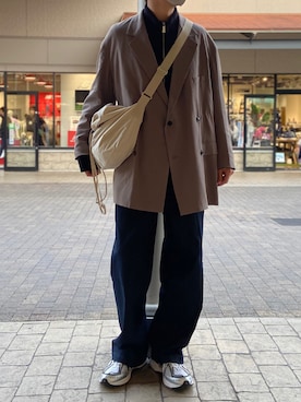 「いまどきジャケット写真」｜「アイテム（スラックス）」を使った、heyheyさん（メンズ・182cm）の春コーディネート