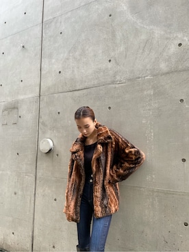 「アイテム（その他アウター、ブラウン系）」を使った、濱田 萌衣(EMODA)さん（レディース・162cm）の冬コーディネート