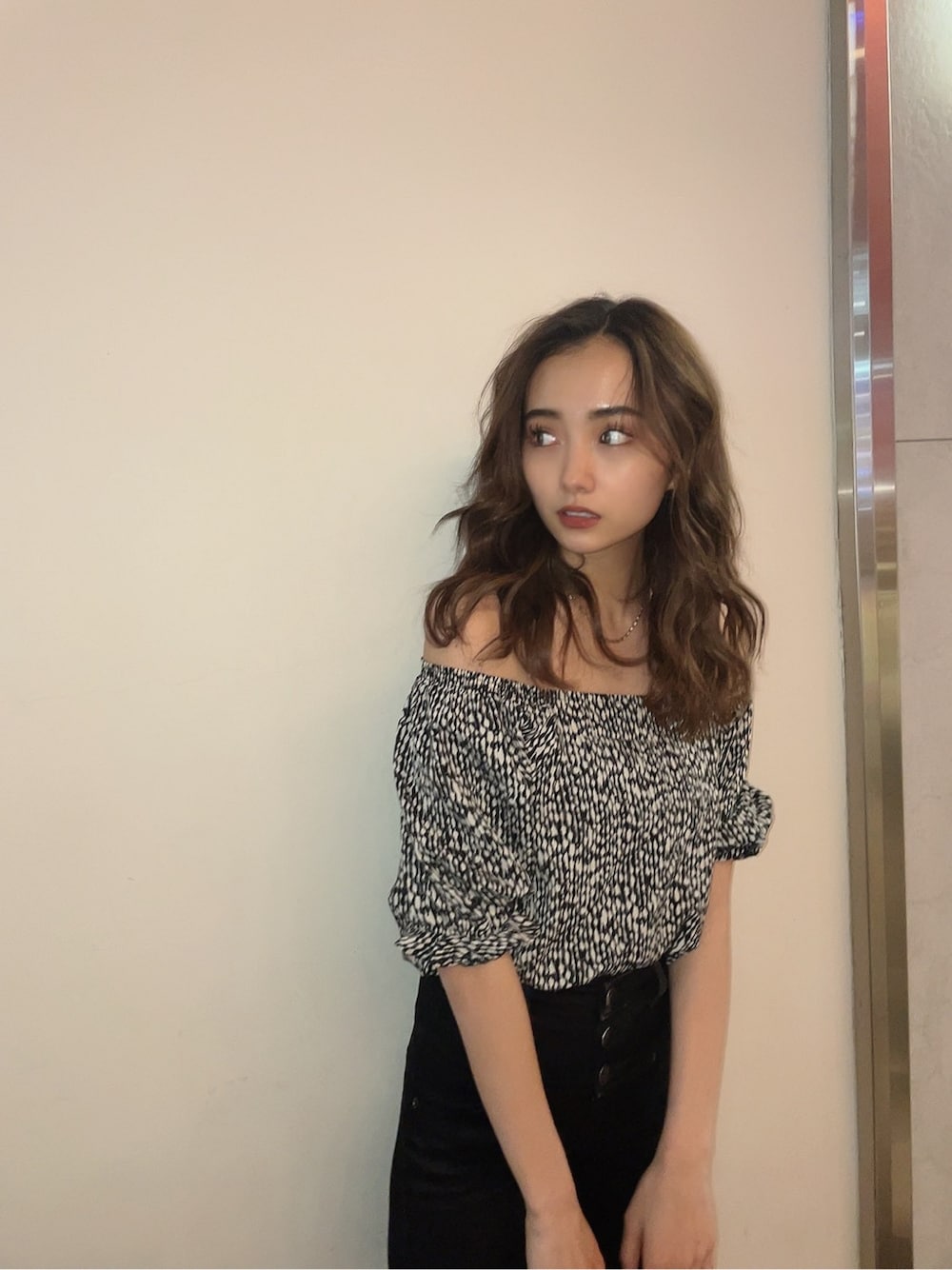 その他のシャツ/ブラウスを着用したレディースの春コーディネートの1枚目の写真