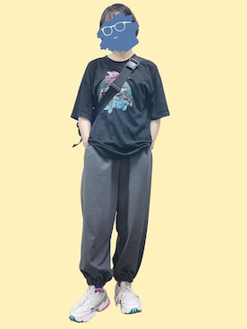 「アイテム（ボディバッグ/ウエストポーチ、レッド系）」を使った、おたみんぐさん（レディース・160cm）の夏コーディネート